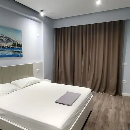 Apartman Auras